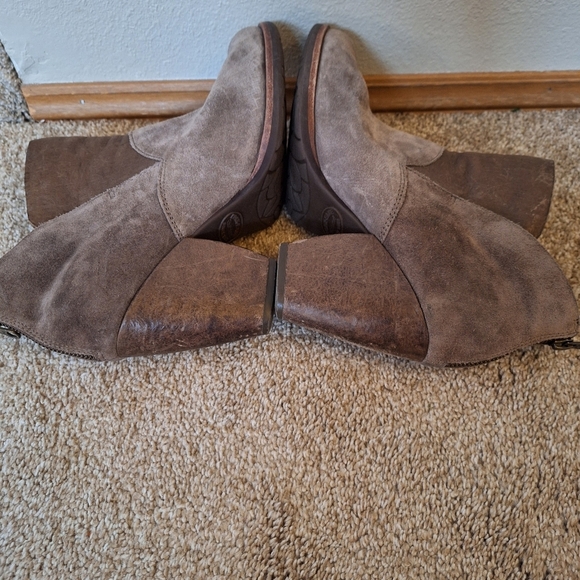 Kork-Ease Shoes Castaneda Women's Bootie size 9 brown leather ankle boot - Picture 6 of 11